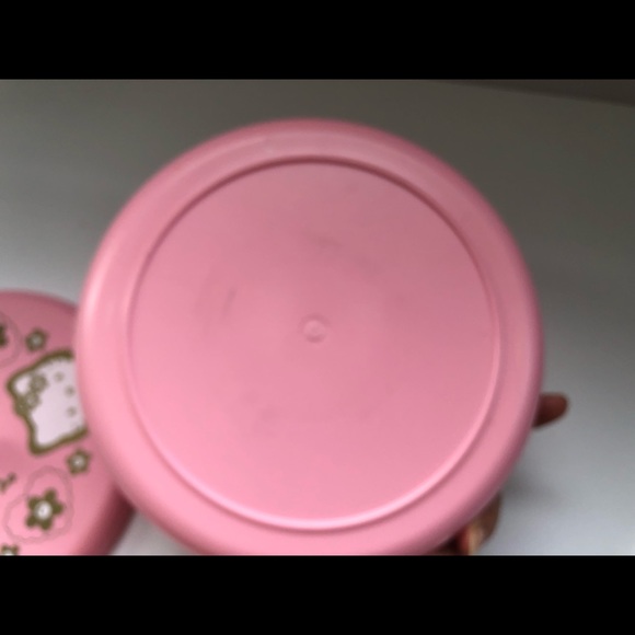 2/$40 Hello Kitty Lunar new year candy box - Picture 6 of 8